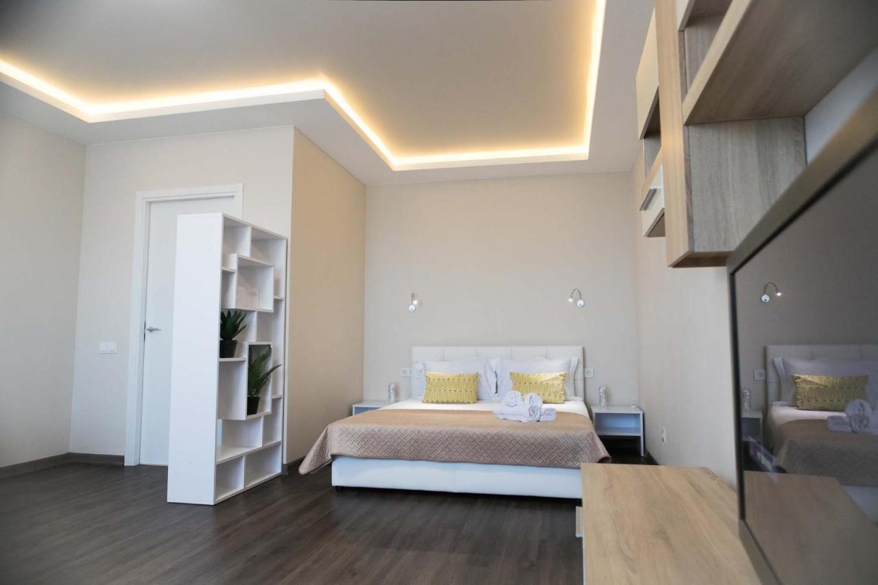 Просторная Однокомнатная Жк Счастливый Apartment Dnipro Bagian luar foto