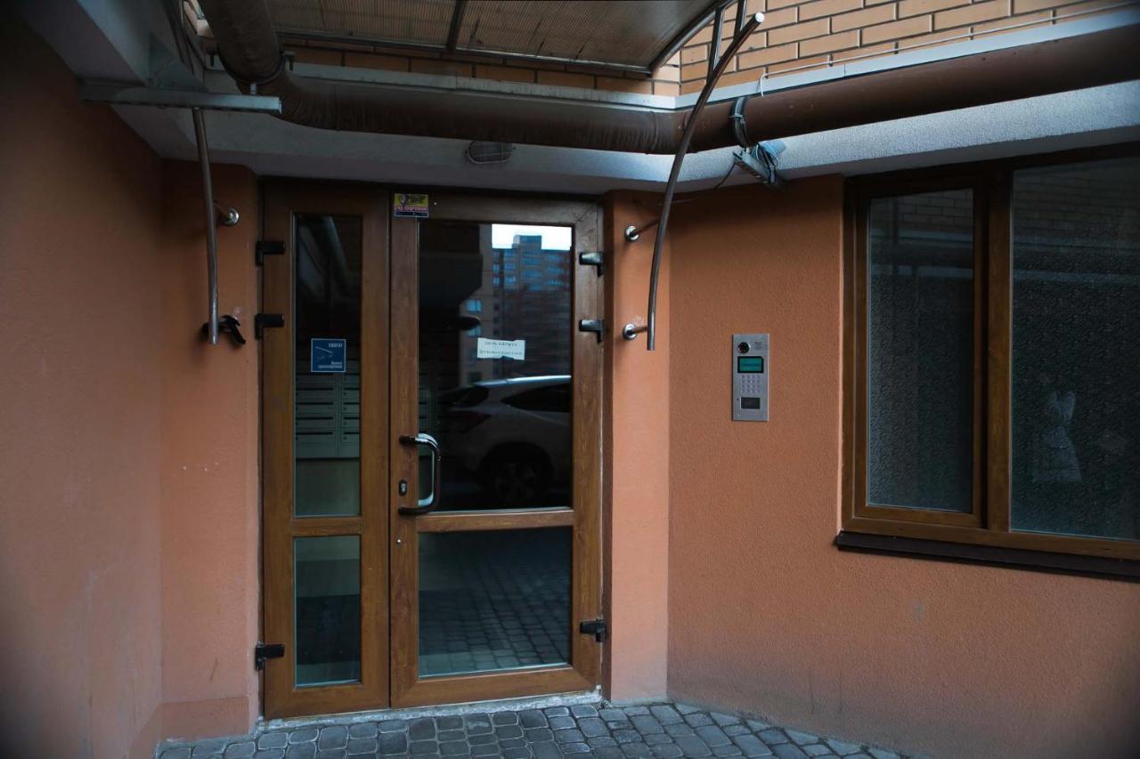 Просторная Однокомнатная Жк Счастливый Apartment Dnipro Bagian luar foto