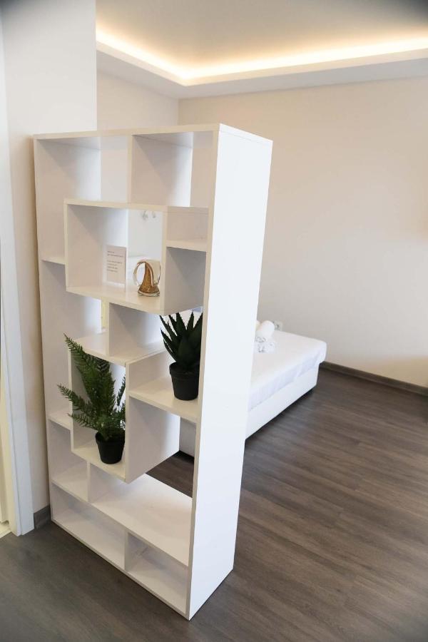Просторная Однокомнатная Жк Счастливый Apartment Dnipro Bagian luar foto
